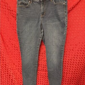 Gloria Vanderbilt Women’s Blue Jeans Size 12